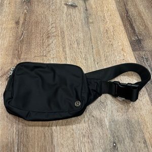 Lululemon Belt Bag 2L